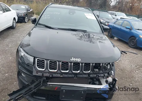 2024 Jeep Compass Latitude 4X4 from USA, damaged, VIN 3C4NJDBN0RT103955